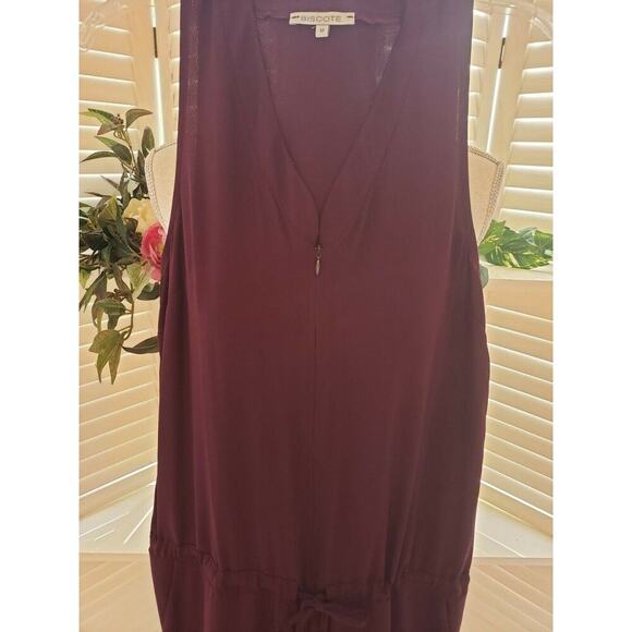 BISCOTE BURGANDY TIE FRONT JUMPER SIZE MED - Picture 1 of 7